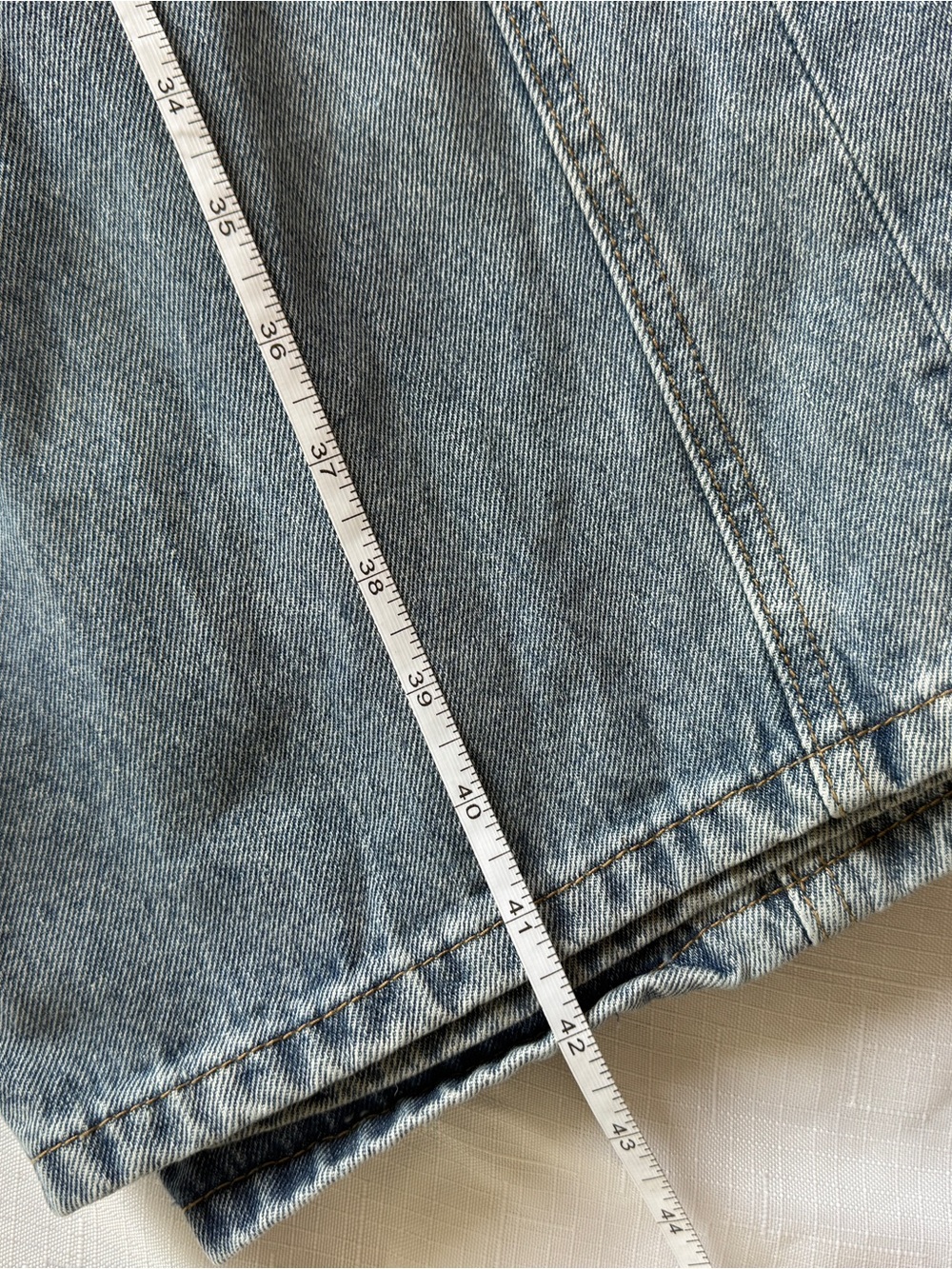 Walter Baker Women’s Light Wash Cargo Jeans Size 10 Wide Leg Utility Y2K Baggy - Picture 6 of 8